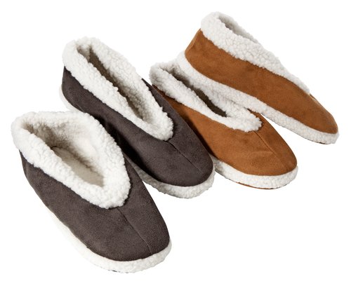Slippers ARON moccasin size 3-10½ asstd.