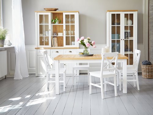 Τραπέζι τραπεζαρίας MARKSKEL 150x193 λευκό/χρωματισμένη δρυς