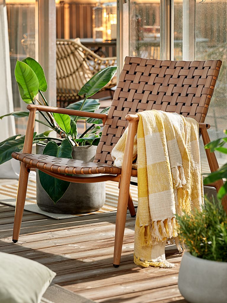 Sillón de exterior de madera trenzada EDDERUP