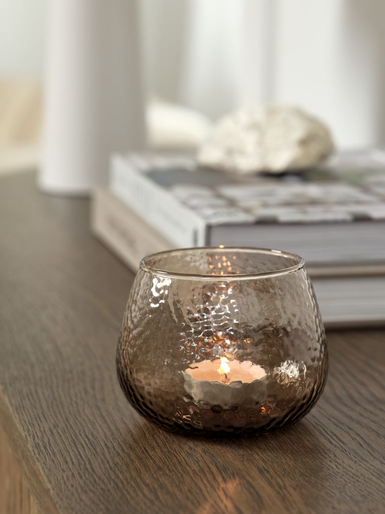 Portavelas de vidrio texturizado marrón