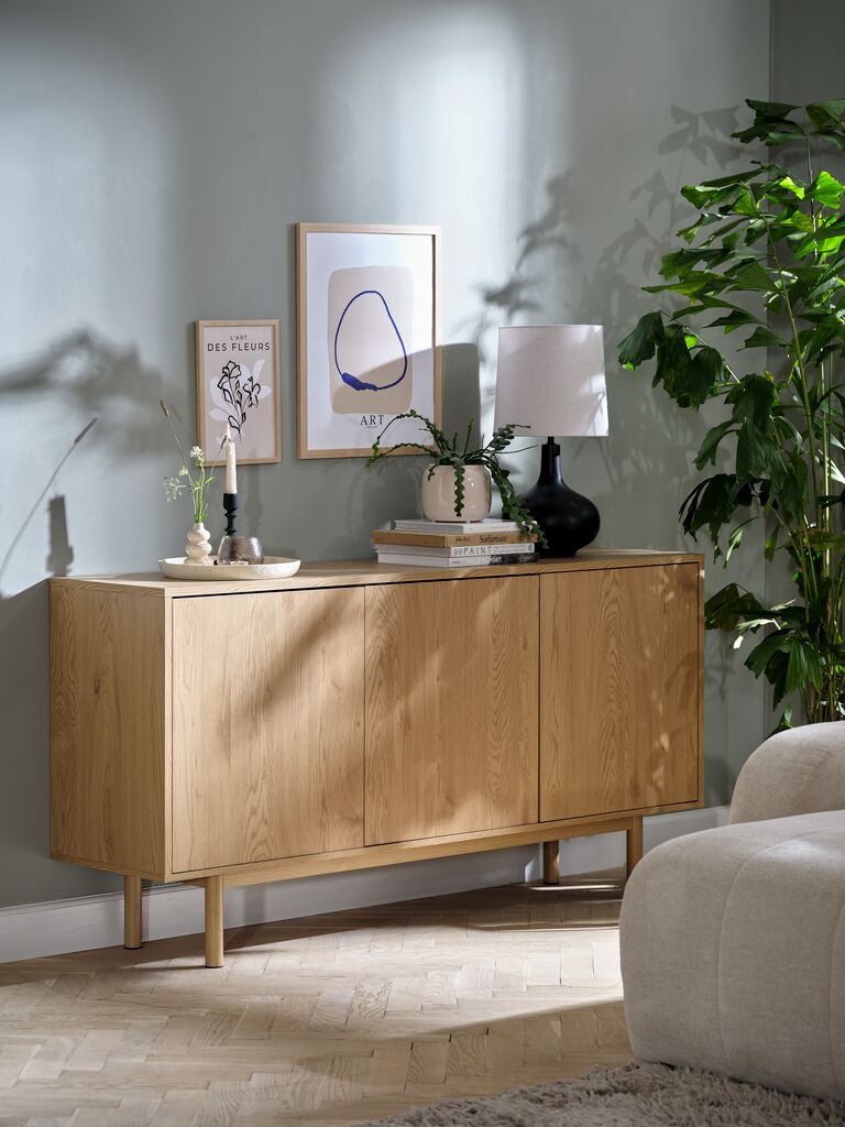 Aparador de roble natural con 3 puertas ALSTED