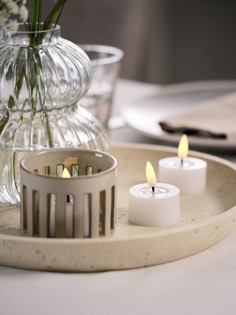 Candelabro cilíndrico de cerámica beige