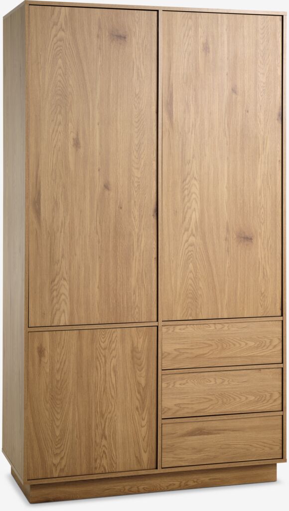 Møbelmontering JYSK Garderobeskab TRANUM 120×214 3 låger 3 skuffer varm egefarve 120 cm x 60 cm x 214 cm | Billig & Hurtig i København