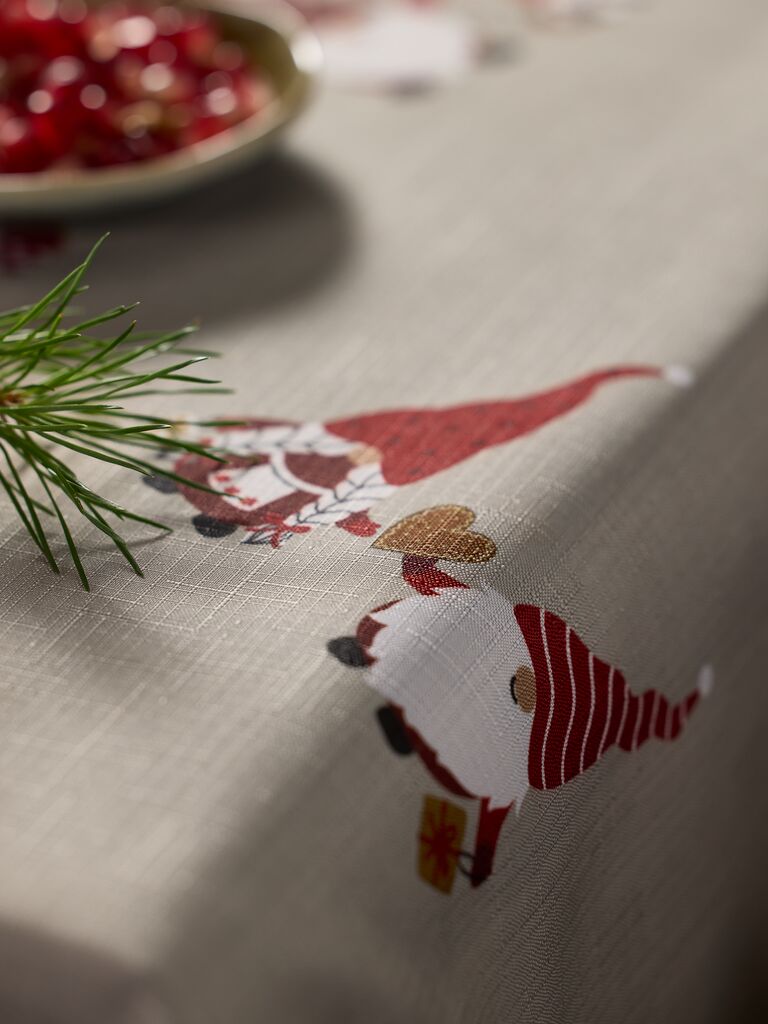 Weihnachtstextilien: Zierkissen, Tischdecken und mehr!