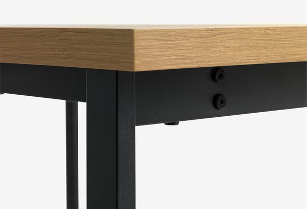 Jedálenský stôl AABENRAA 80x120 dubová farba/čierna
