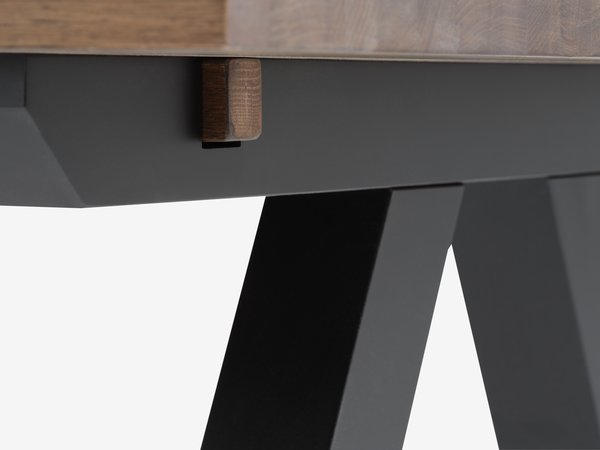 SANDBY L210 Tisch dunkel Eiche + 4 ADSLEV Stühle anthrazit