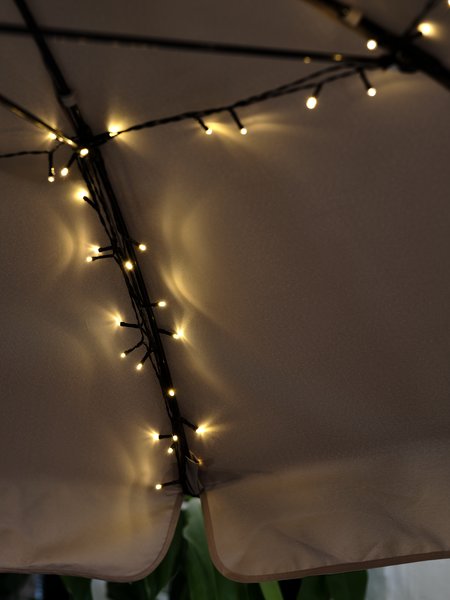 Catena luci solare BERGIRISK con 100 LED trasp.