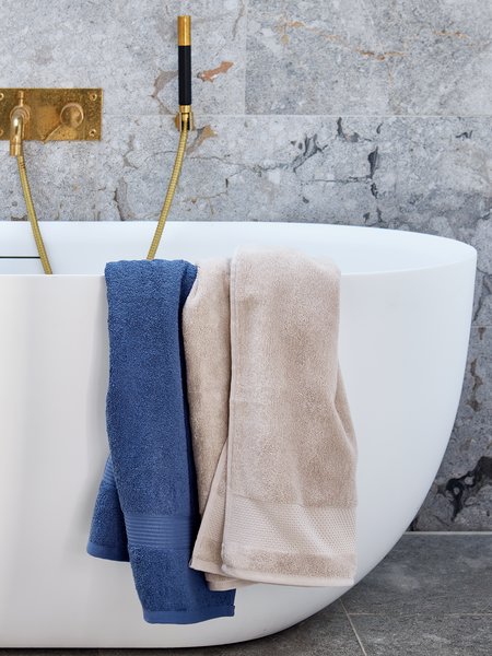 Hand towel KARLSTAD 50x100 dusty blue