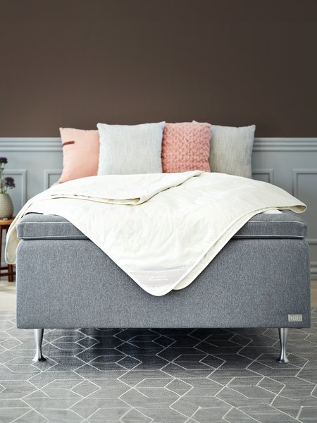 Trapunta in lino 155x220 cm LIABERGET fresca