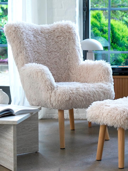 Fauteuil a/repose-pieds HVILSTED tissu teddy blanc ca./nat.