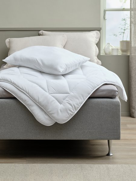 Plapumă fibre 180x200 STORFJELLET călduroasă