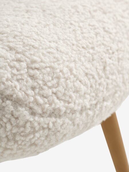 Armchair HUNDESTED off-white teddy/oak colour