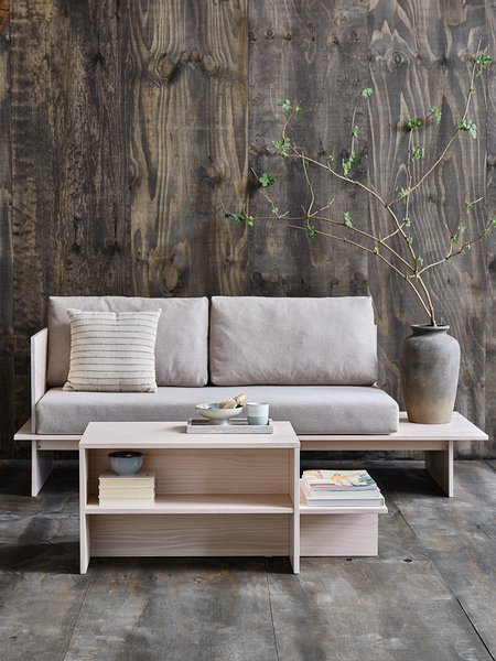 Sofaseng SOLLERUP 204x78 lys grå stoff/furu