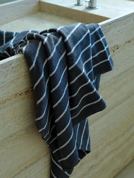 Bath towel BREDBYN 70x140 dark grey
