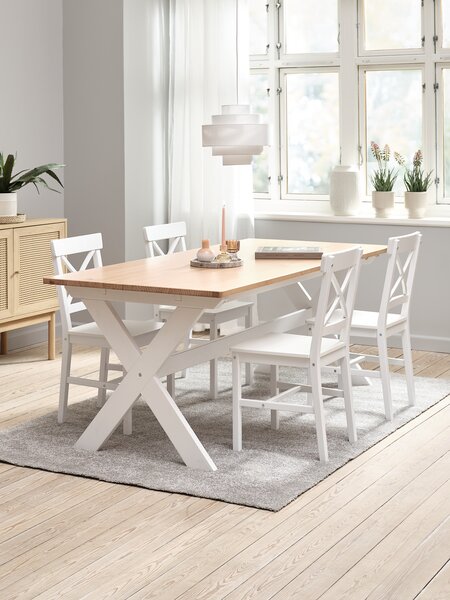 Table VISLINGE L190 naturel + 4 chaises EJBY blanc