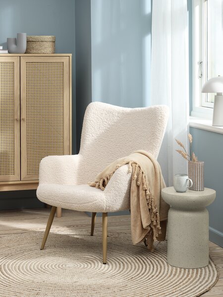 Armchair HUNDESTED off-white teddy/oak colour