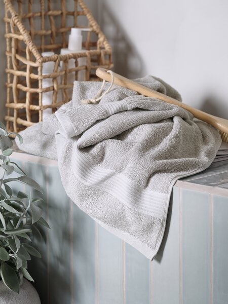 Telo da bagno KARLSTAD 100x150 cm grigio chiaro