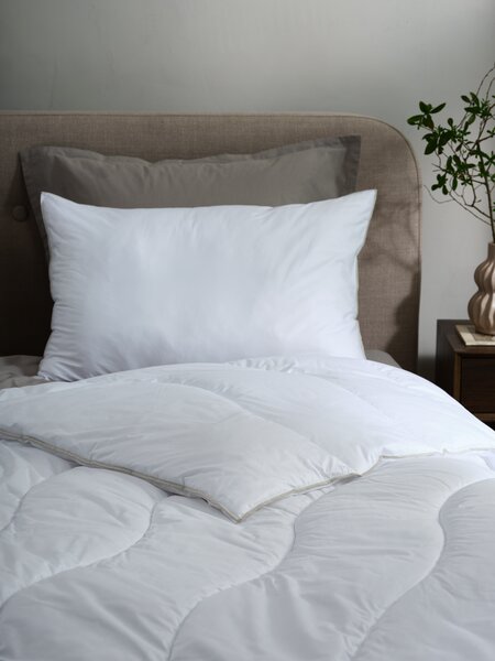 Fiberdyne/putesett 140x220/50x70 Høie UNIQUE sval