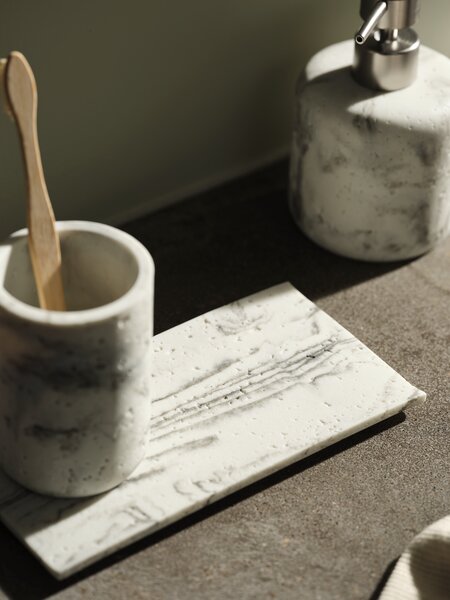 Tablett KUNGSBACKA Marmoroptik