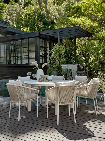 Kerti asztal SURNADAL ÁTM150 bézs