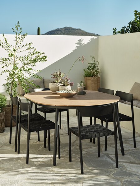 AKTIVEN L118/168 tafel naturel + 4 HAGLEBU stoelen zwart