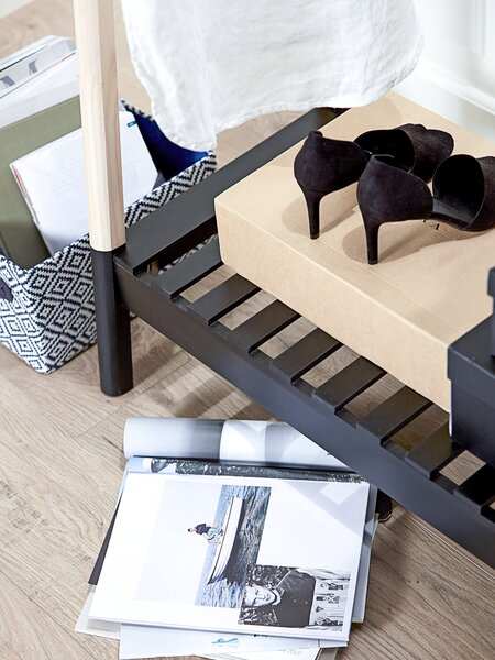 Tøjstativ JENNET m/skohylde natur/sort