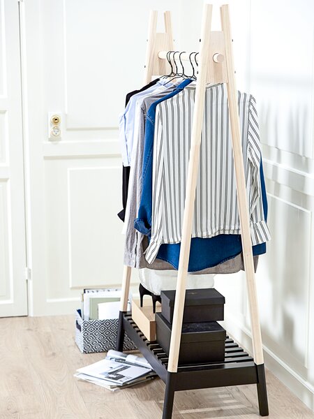 Tøjstativ JENNET m/skohylde natur/sort