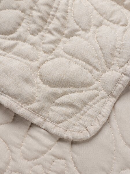 Sengeteppe KRANSMYNTE 240x260 beige