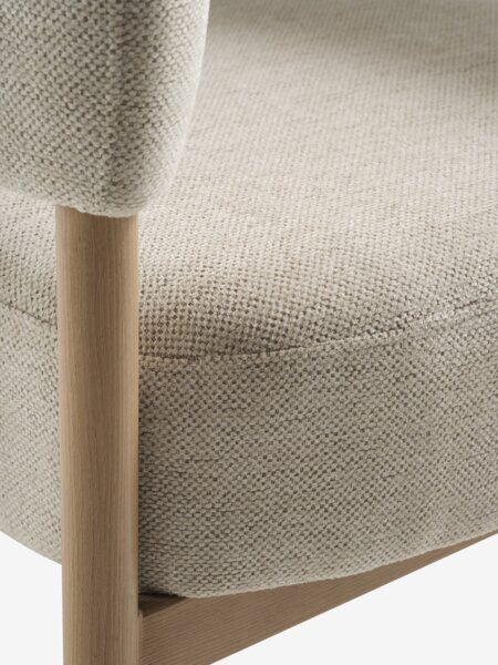 Armchair DALSTRUP beige fabric/natural oak colour