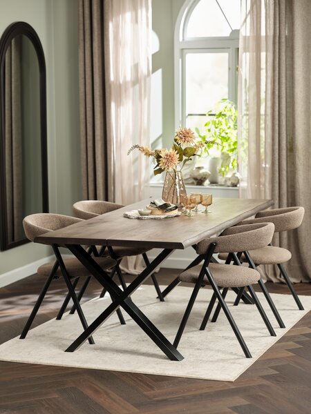 ROSLEV L200 table dark oak + 4 HINDEVAD light brown