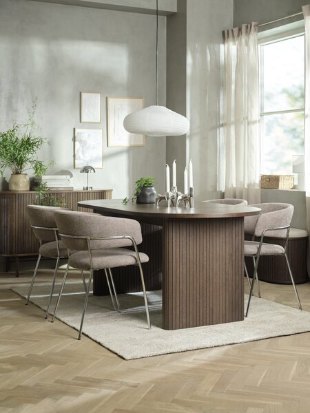 LYNGVIG L180/260 bord mørk eik + 4 RAMSING stol beige/krom